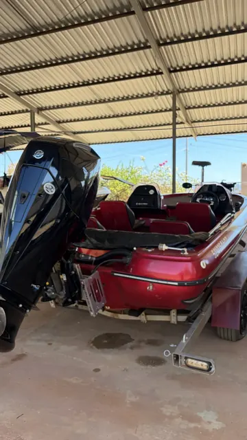Cockpit e Bancos Esportivos de Bass Boat de Competição