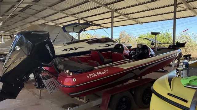 Frota Esportiva Pronta para a Temporada de Pesca