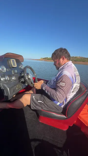 Passeio e Teste de Embarcação no Lago